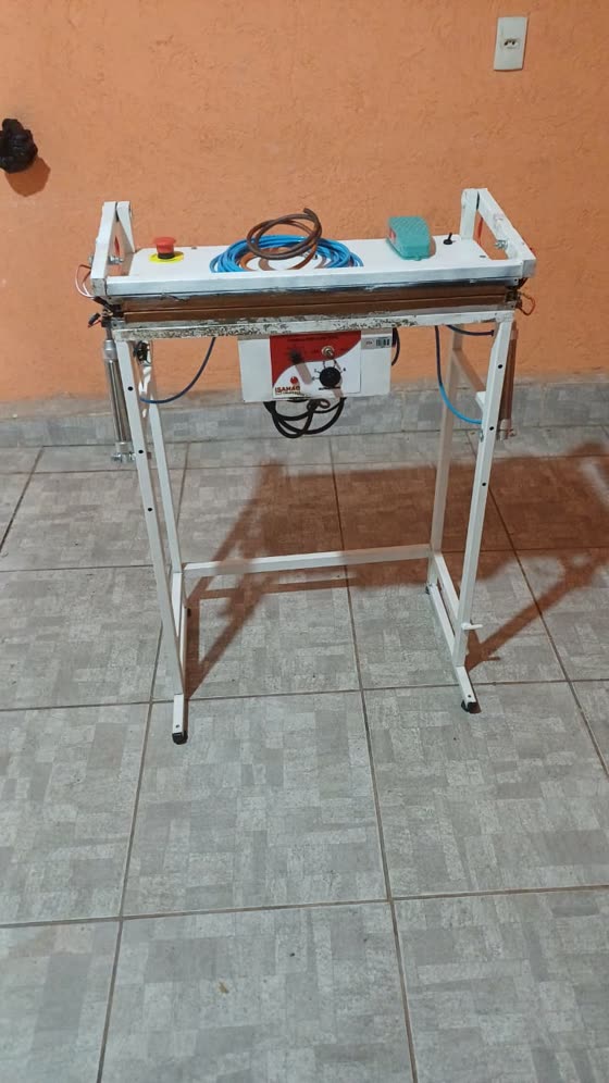 Seladora P700 tubular depois: de frente
